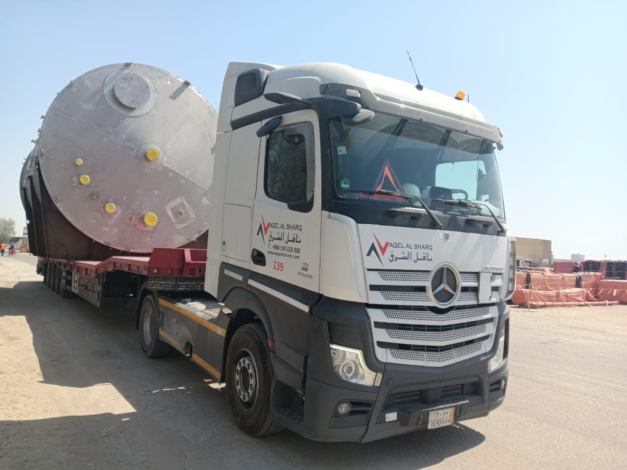 Naqel Al Sharq project cargo photograph
